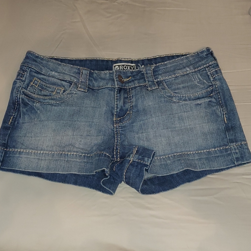 🌸Roxy Jean shorts 🌸
